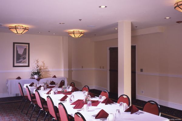 an Ascend Hotel Collection Member The Historic Plains Hotel (Cheyenne)